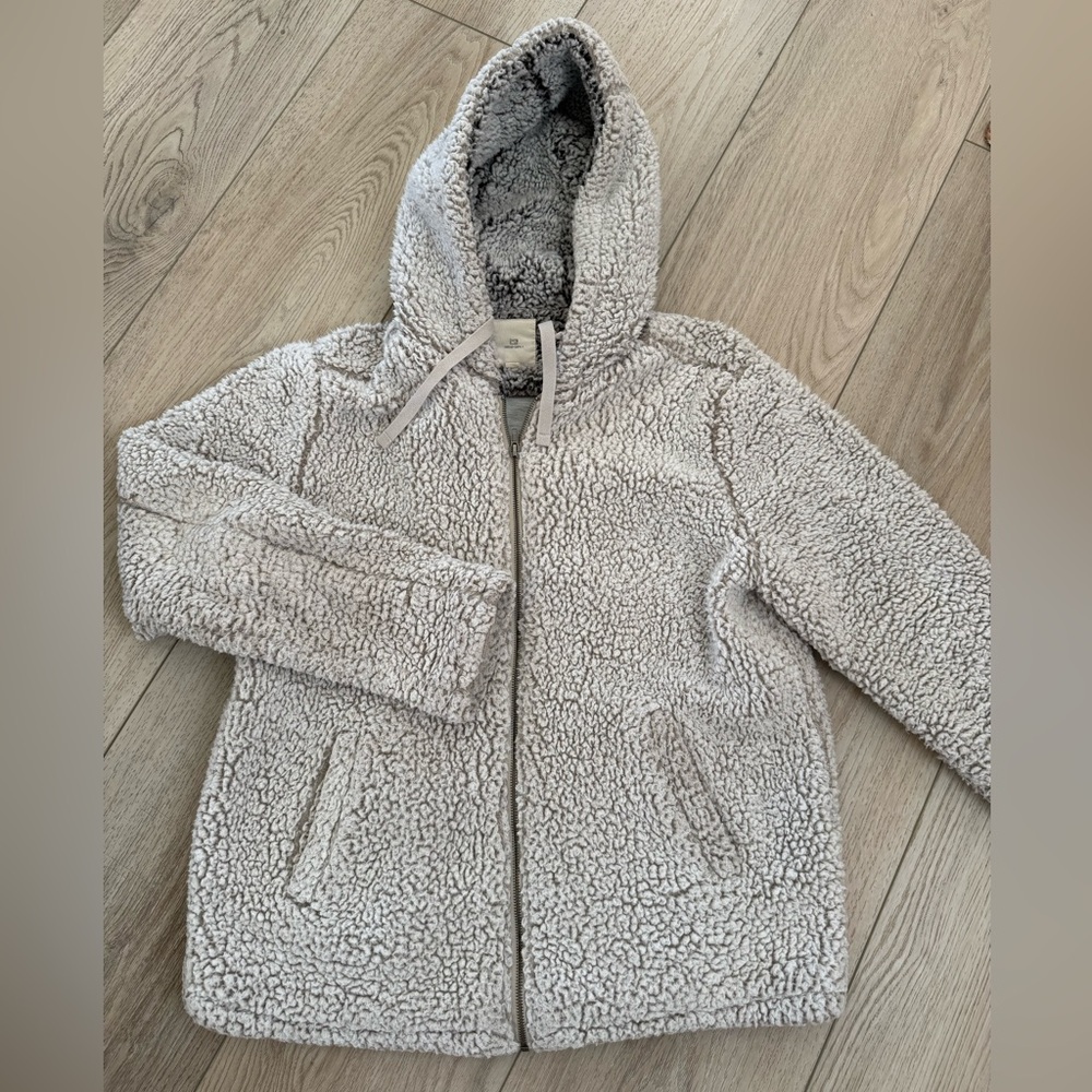 Like New Thread & Supply Women’s Cozy Sherpa Zip Up